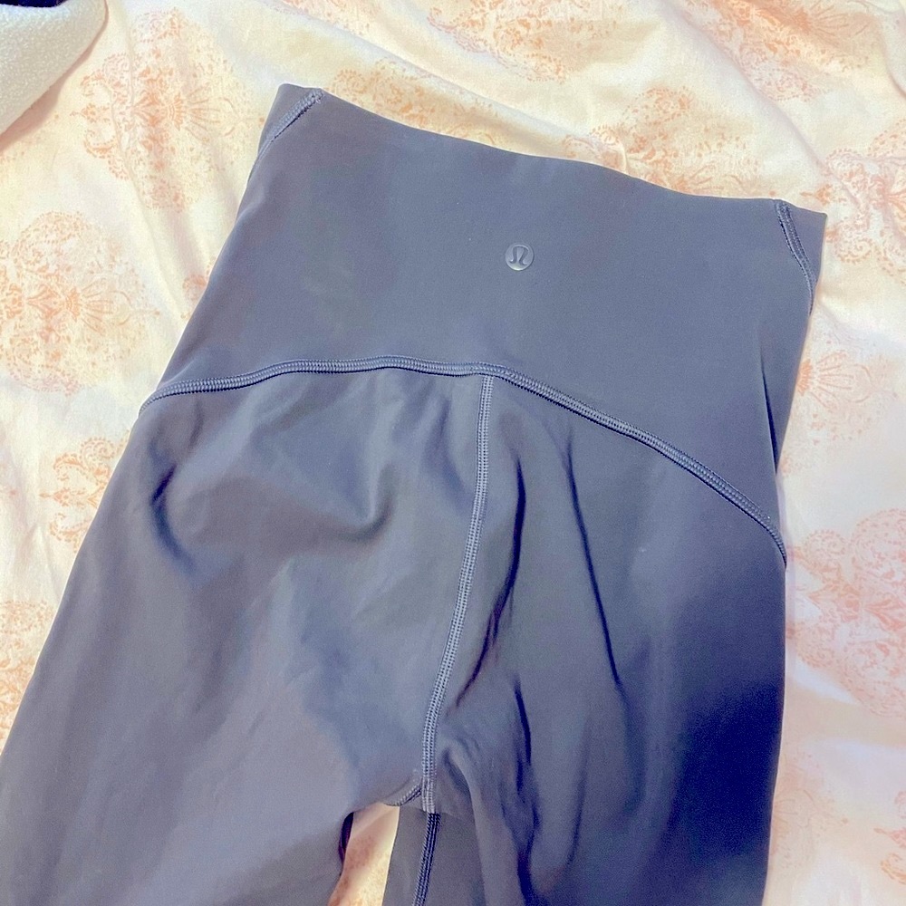 Lululemon Capri Side Mesh legging Size 4